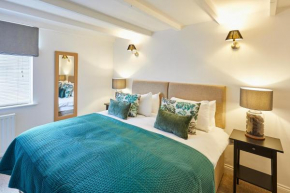 Host & Stay - Waterlily Cottage